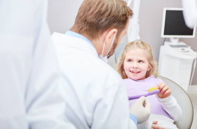 ortodonta dziecięcy
